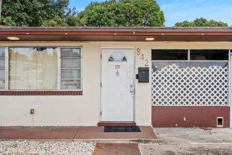 842 Kaye Street West Palm Beach FL 33405