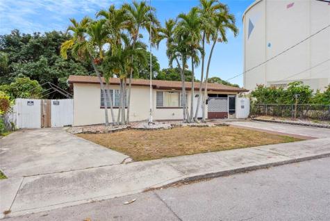 842 Kaye Street West Palm Beach FL 33405