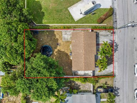 842 Kaye Street West Palm Beach FL 33405