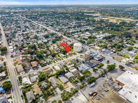 842 Kaye Street West Palm Beach FL 33405