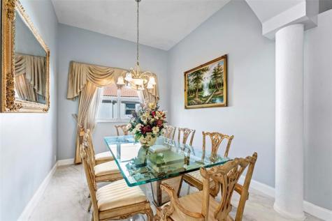 3852 Oak Ridge Circle Weston FL 33331