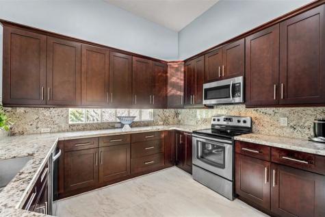 3852 Oak Ridge Circle Weston FL 33331