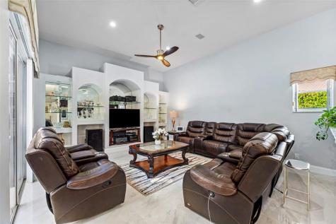 3852 Oak Ridge Circle Weston FL 33331