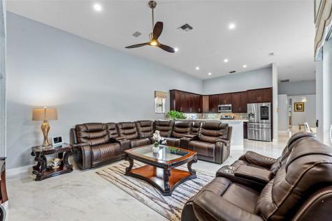 3852 Oak Ridge Circle Weston FL 33331