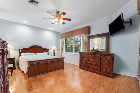 3852 Oak Ridge Circle Weston FL 33331