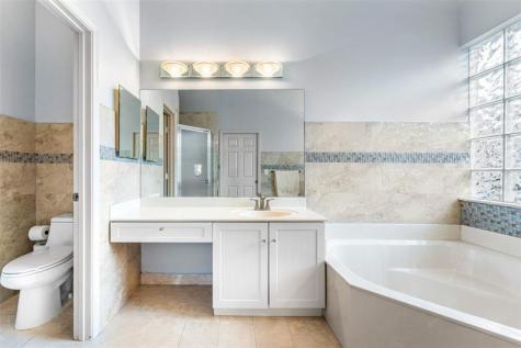 3852 Oak Ridge Circle Weston FL 33331