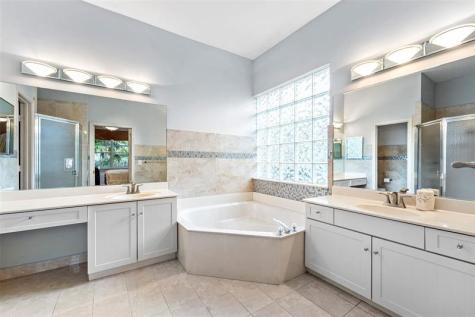 3852 Oak Ridge Circle Weston FL 33331
