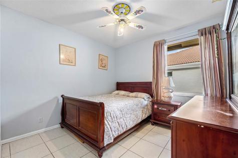 3852 Oak Ridge Circle Weston FL 33331