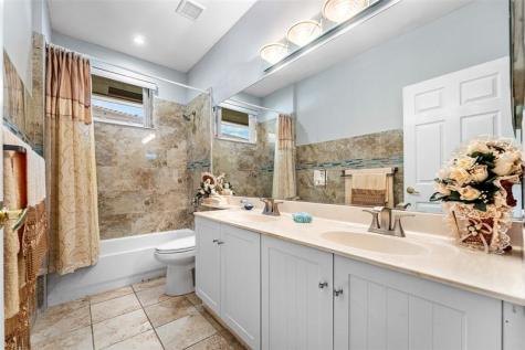 3852 Oak Ridge Circle Weston FL 33331