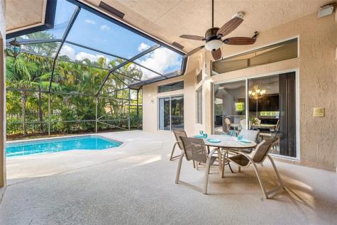 3852 Oak Ridge Circle Weston FL 33331