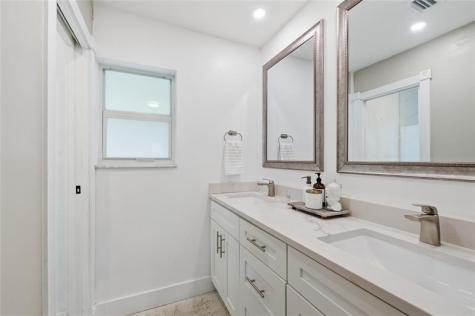 8340 SW 27th Place Davie FL 33328