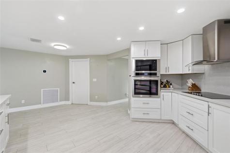 8340 SW 27th Place Davie FL 33328