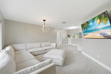 8340 SW 27th Place Davie FL 33328