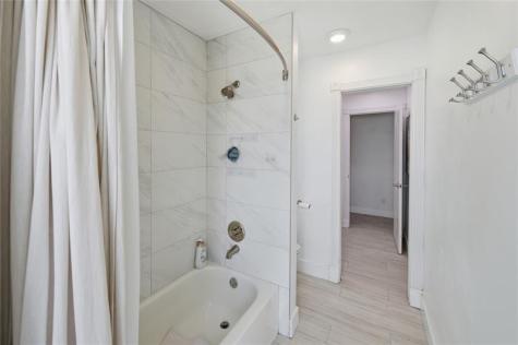 8340 SW 27th Place Davie FL 33328