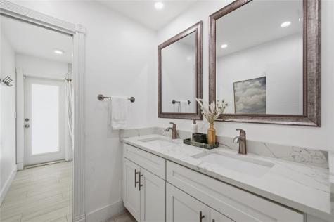 8340 SW 27th Place Davie FL 33328