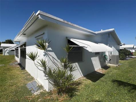 2392 SW 13th Terrace Boynton Beach FL 33426
