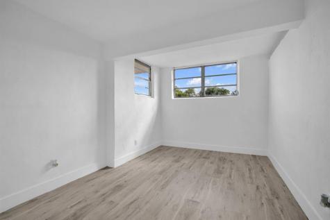 4911 NW 16th Street Lauderhill FL 33313