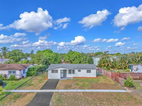4911 NW 16th Street Lauderhill FL 33313