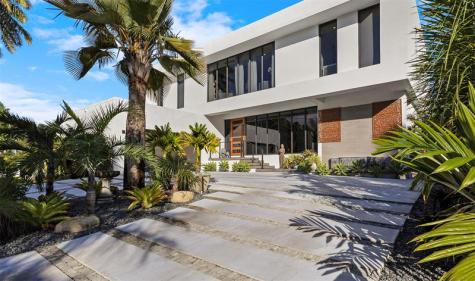 823 Ponce De Leon Drive Fort Lauderdale FL 33316