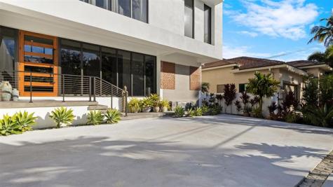 823 Ponce De Leon Drive Fort Lauderdale FL 33316