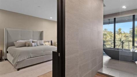 823 Ponce De Leon Drive Fort Lauderdale FL 33316
