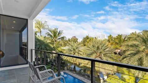 823 Ponce De Leon Drive Fort Lauderdale FL 33316