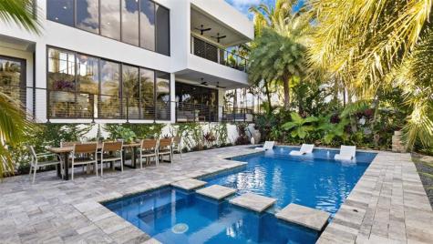 823 Ponce De Leon Drive Fort Lauderdale FL 33316
