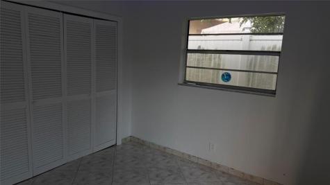 452 W Royal Palm Road Boca Raton FL 33432
