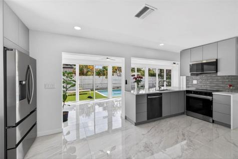 4390 NW 38th Avenue Fort Lauderdale FL 33309