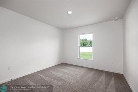 8725 98TH Court Vero Beach FL 32967