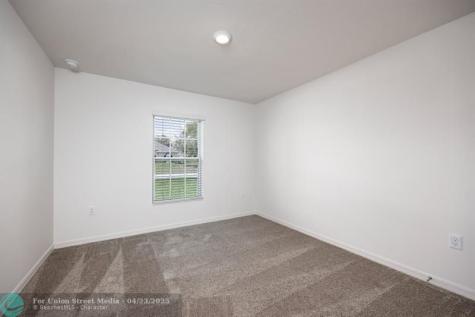 8725 98TH Court Vero Beach FL 32967