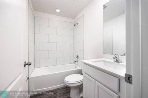 8725 98TH Court Vero Beach FL 32967