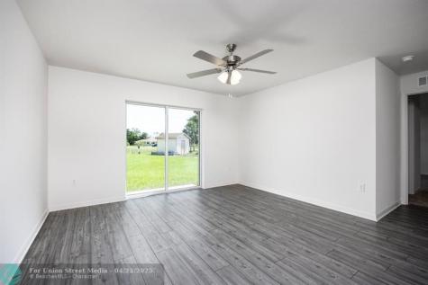 8725 98TH Court Vero Beach FL 32967