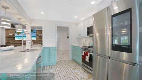 1736 NW 39th Street Oakland Park FL 33309