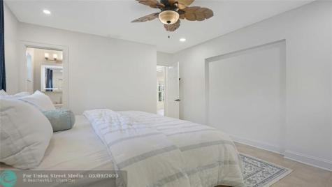 1736 NW 39th Street Oakland Park FL 33309