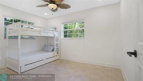 1736 NW 39th Street Oakland Park FL 33309