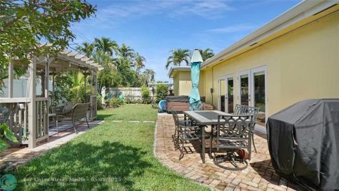1736 NW 39th Street Oakland Park FL 33309
