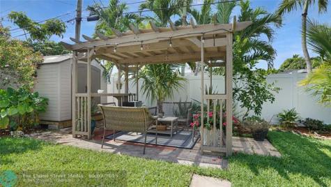 1736 NW 39th Street Oakland Park FL 33309