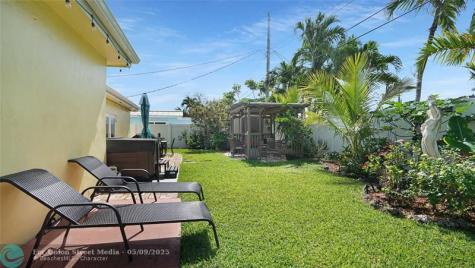 1736 NW 39th Street Oakland Park FL 33309