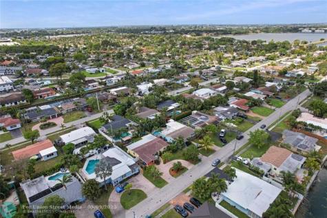 1736 NW 39th Street Oakland Park FL 33309