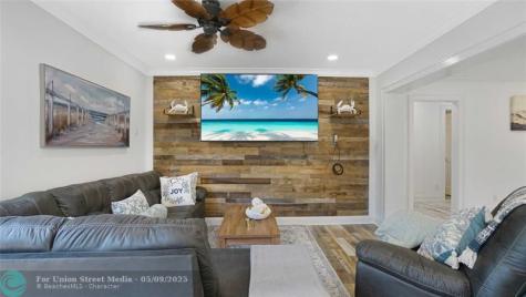 1736 NW 39th Street Oakland Park FL 33309