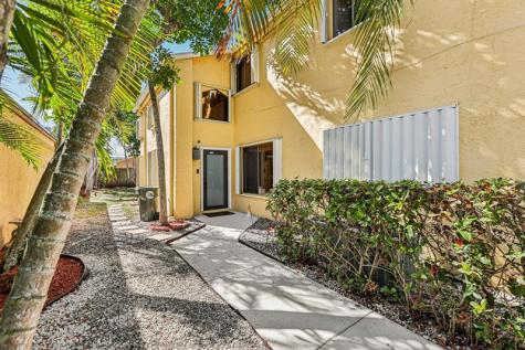 3620 NW 20th Street Coconut Creek FL 33066