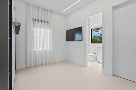 3340 Paddock Road Weston FL 33331