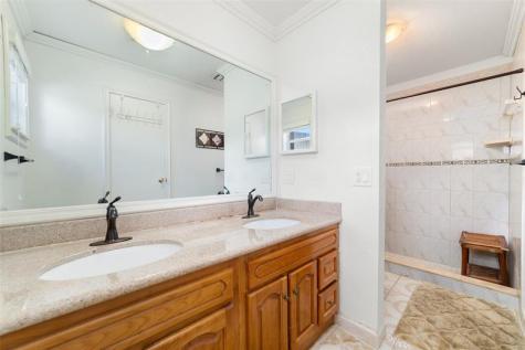 10510 NW 24 Street Sunrise FL r
