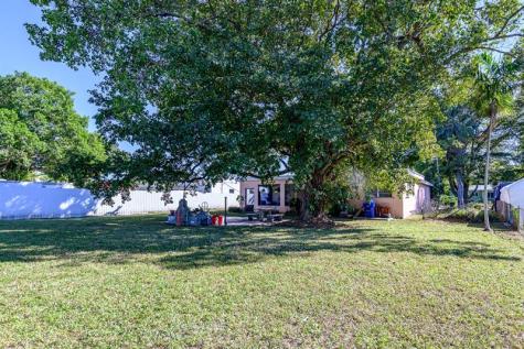 1115 NW 85th Street Miami FL 33150
