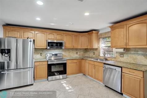 9261 SW 16th Road W Boca Raton FL 33428