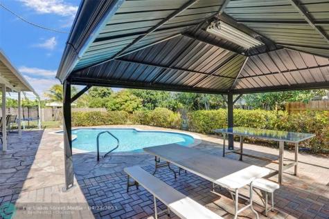 9261 SW 16th Road W Boca Raton FL 33428