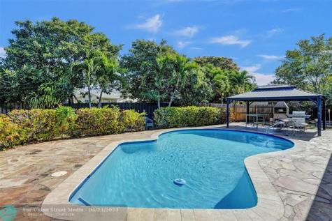 9261 SW 16th Road W Boca Raton FL 33428