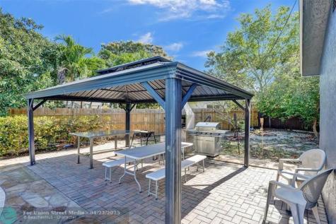 9261 SW 16th Road W Boca Raton FL 33428