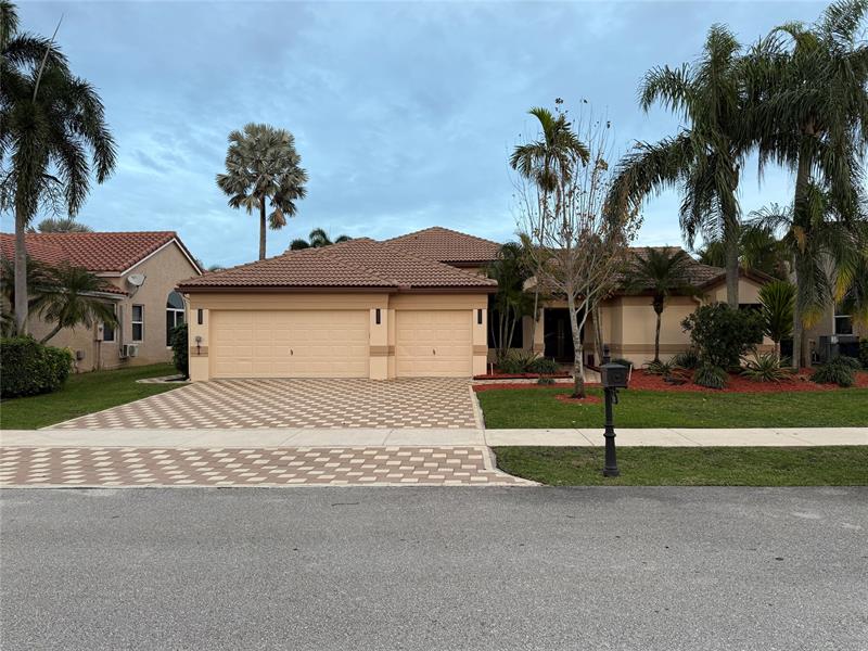 2702 E Orchard Circle Davie FL 33328